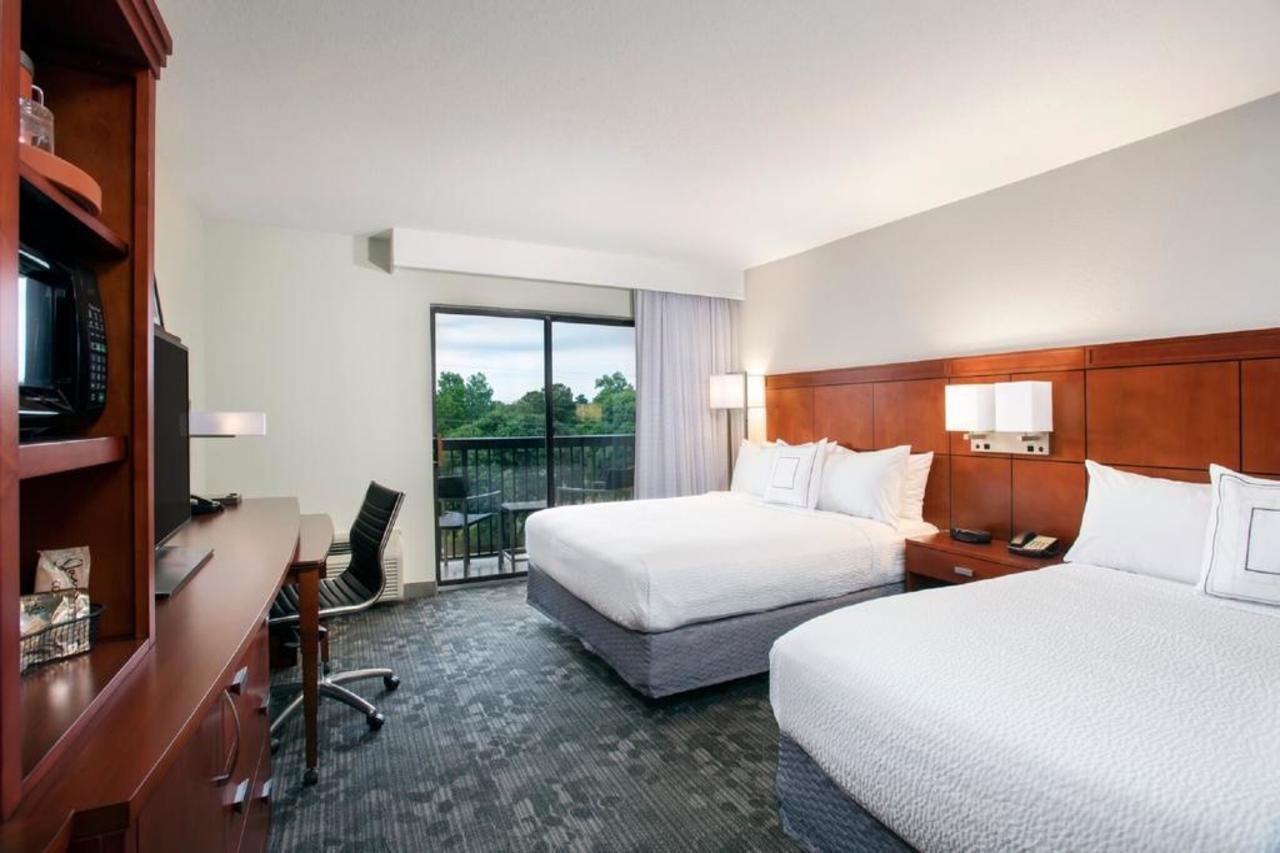 Courtyard By Marriott Myrtle Beach Barefoot Landing Briarcliffe Acres Экстерьер фото