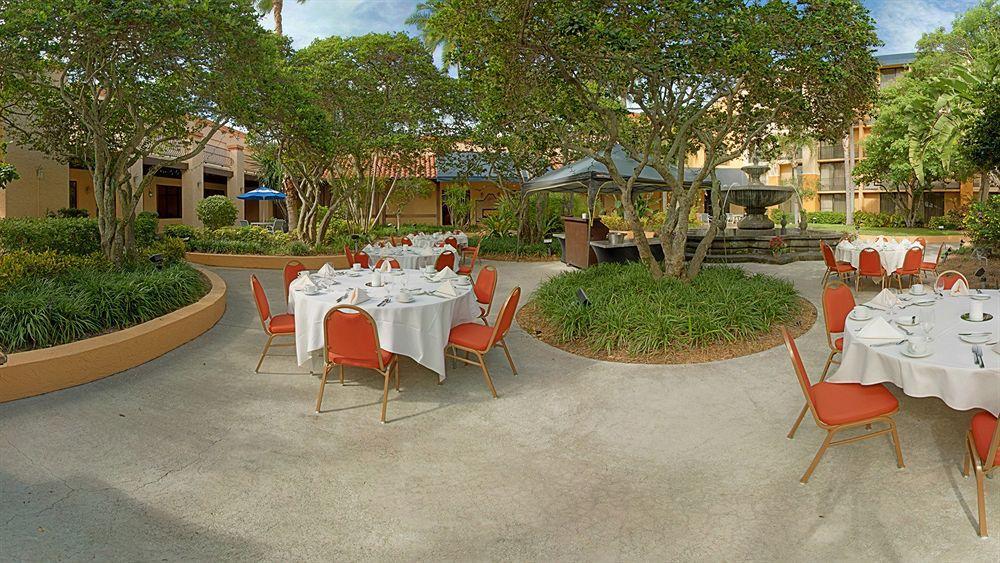 Courtyard By Marriott Myrtle Beach Barefoot Landing Briarcliffe Acres Экстерьер фото